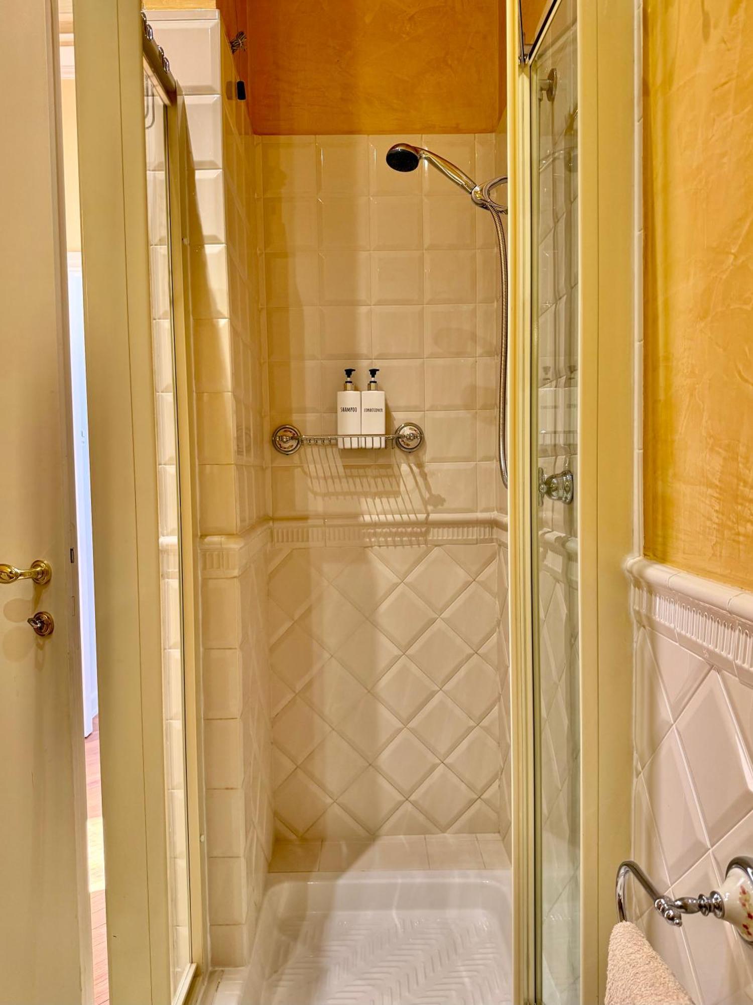 Belle Ile Lake View Suite Cadenabbia 외부 사진